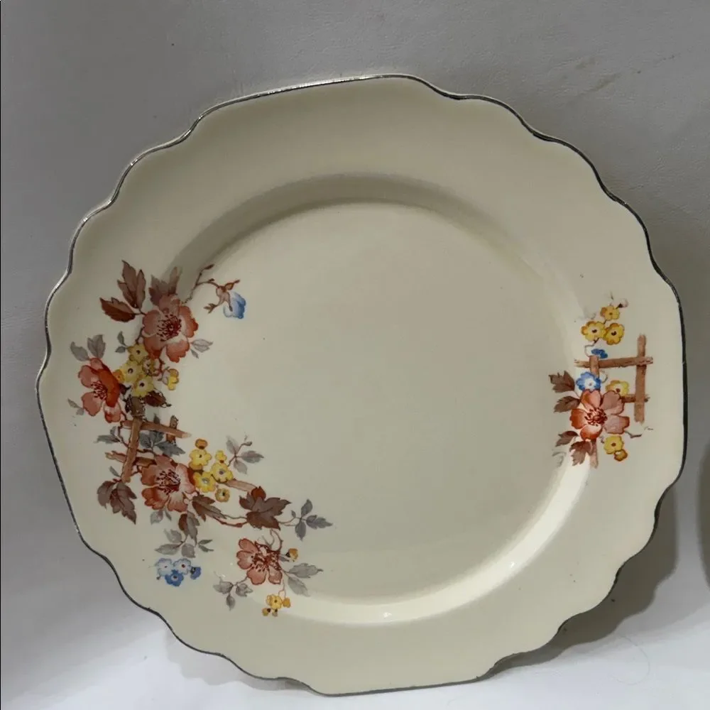 Lido WS George Canarytone Vintage Floral 9 1/2 Inch Dinner Plates Set 3 Made USA